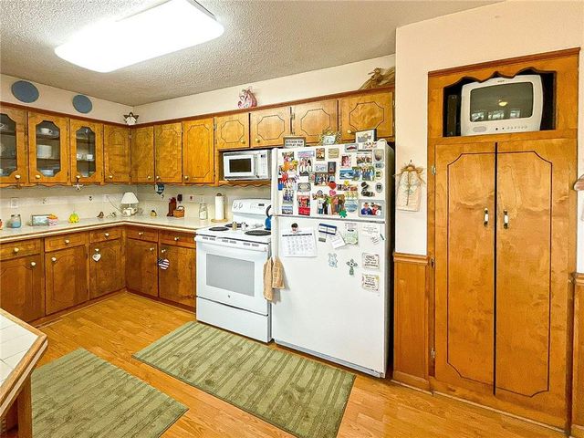 2614 Plaza Avenue, Sedalia, MO 65301