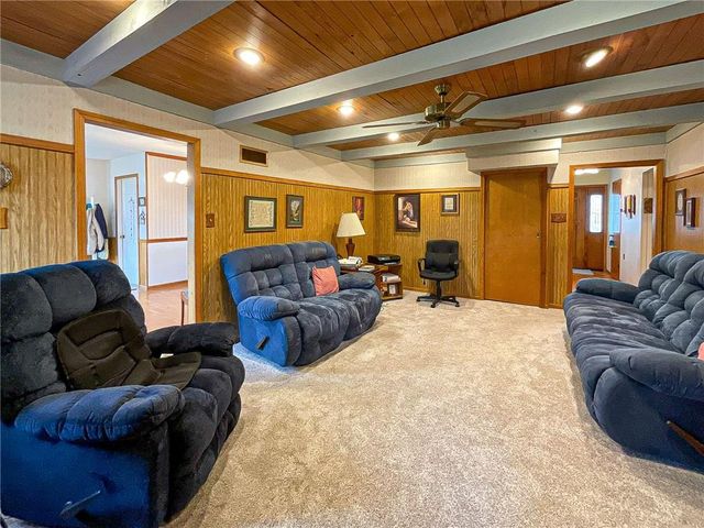 2614 Plaza Avenue, Sedalia, MO 65301