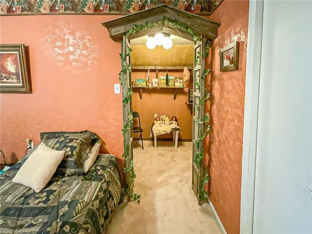 2614 Plaza Avenue, Sedalia, MO 65301