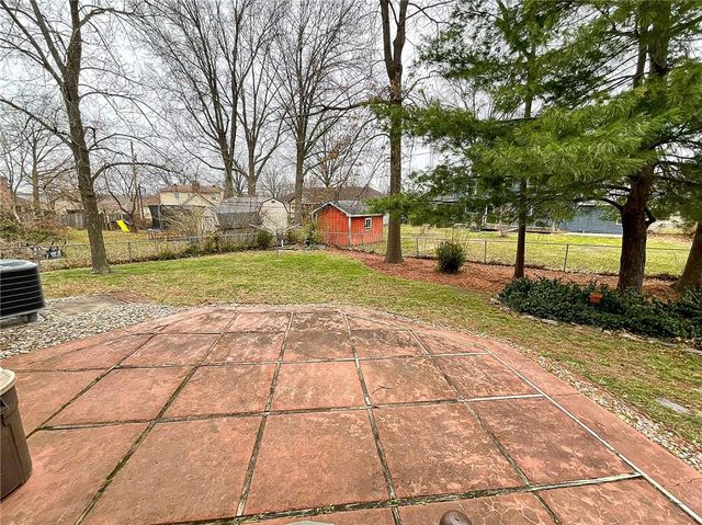 2614 Plaza Avenue, Sedalia, MO 65301