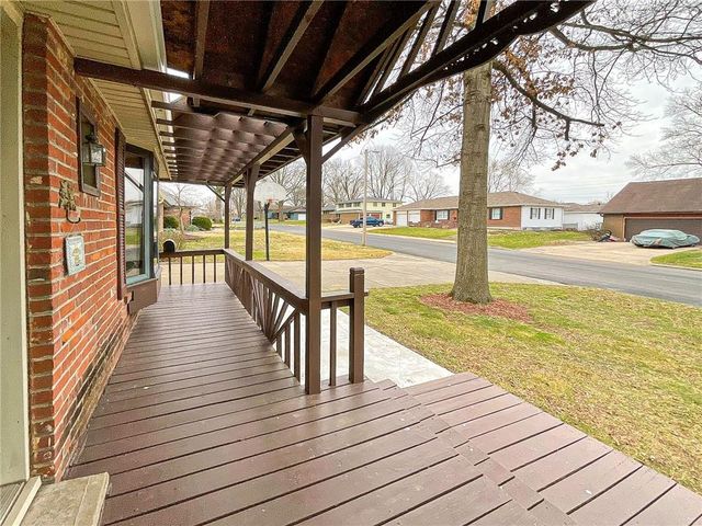 2614 Plaza Avenue, Sedalia, MO 65301