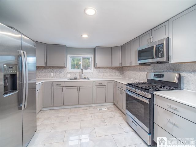 50 Babcock Avenue, Ellicott, NY 14701