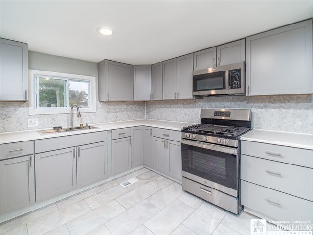 50 Babcock Avenue, Ellicott, NY 14701