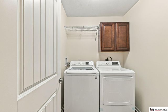 8802 N 160th Street, Bennington, NE 68007