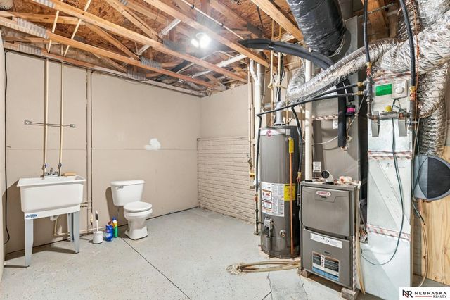 8802 N 160th Street, Bennington, NE 68007