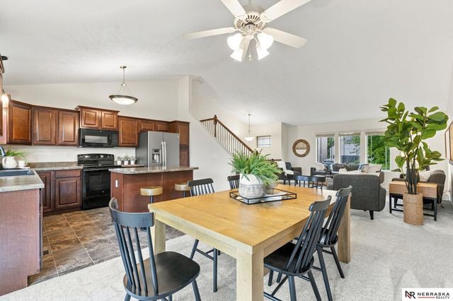 8802 N 160th Street, Bennington, NE 68007