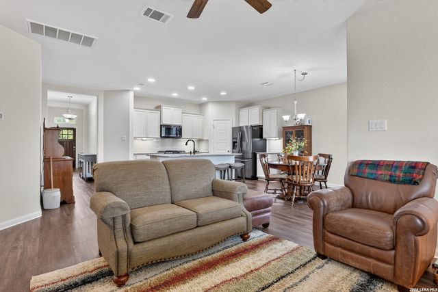 573 Summersweet, New Braunfels, TX 78130