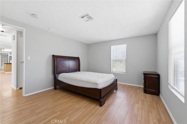 43300 43rd West, Lancaster, CA 93536
