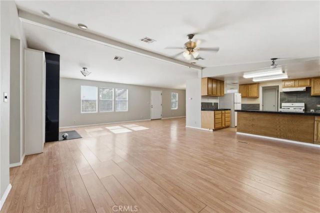 43300 43rd West, Lancaster, CA 93536