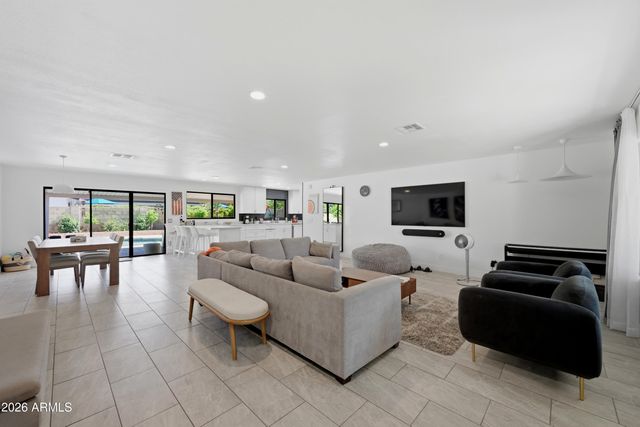 8354 E VIA DE DORADO --, Scottsdale, AZ 85258
