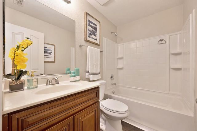 1440 Claridge Ct, Olivehurst, CA 95961