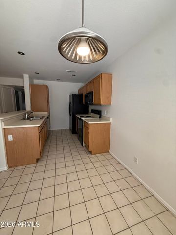 255 S KYRENE Road 140, Chandler, AZ 85226