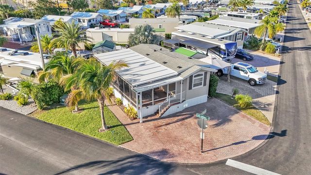 2307 LIMEWOOD AVENUE, Clermont, FL 34714