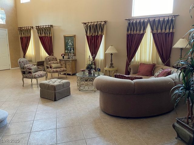 170 Arches Court, Henderson, NV 89012