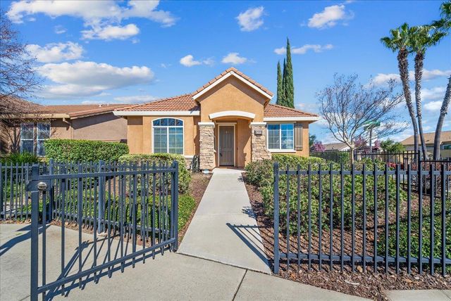 4101 Hovnanian Dr, Sacramento, CA 95834