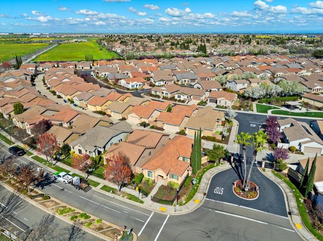 4101 Hovnanian Dr, Sacramento, CA 95834