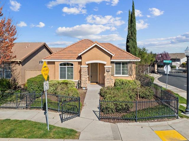 4101 Hovnanian Dr, Sacramento, CA 95834