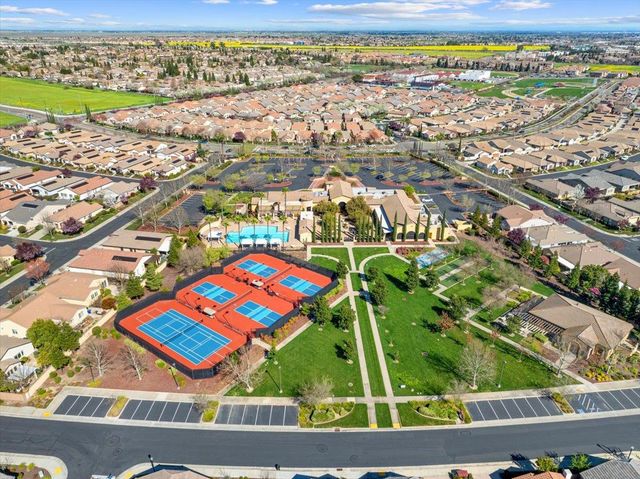 4101 Hovnanian Dr, Sacramento, CA 95834