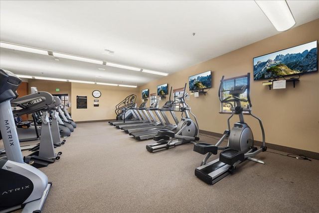 4101 Hovnanian Dr, Sacramento, CA 95834