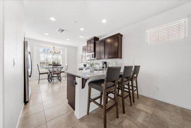 4101 Hovnanian Dr, Sacramento, CA 95834