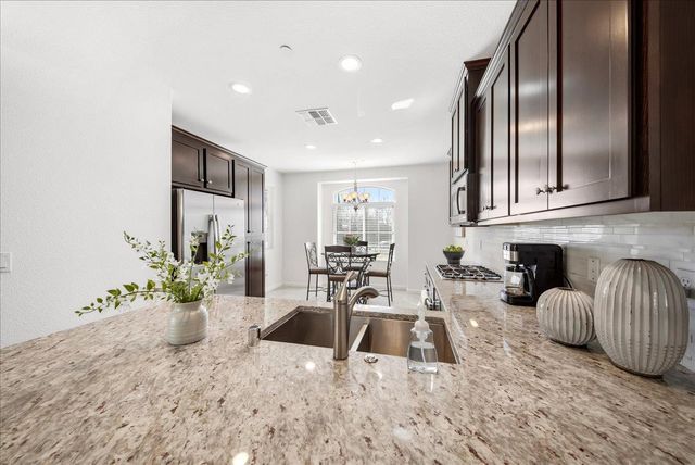 4101 Hovnanian Dr, Sacramento, CA 95834