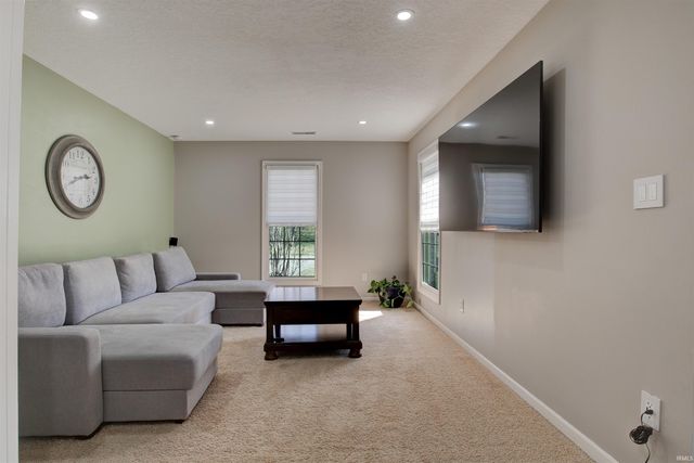 3406 E Douglas Drive, Vincennes, IN 47591