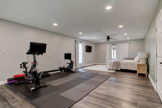 3406 E Douglas Drive, Vincennes, IN 47591