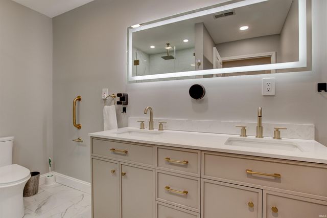 3406 E Douglas Drive, Vincennes, IN 47591