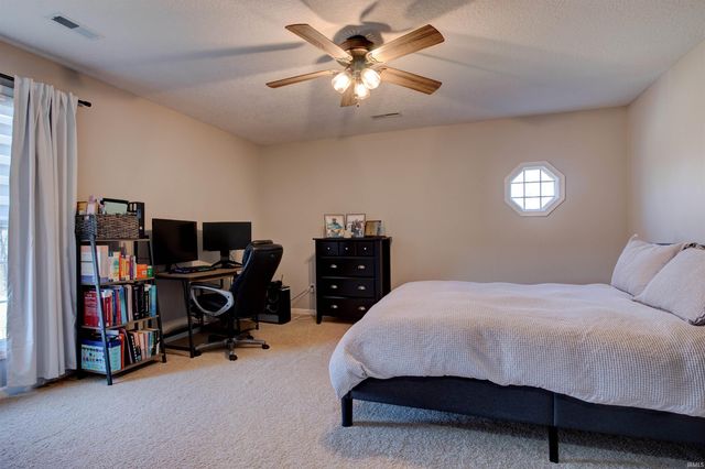 3406 E Douglas Drive, Vincennes, IN 47591