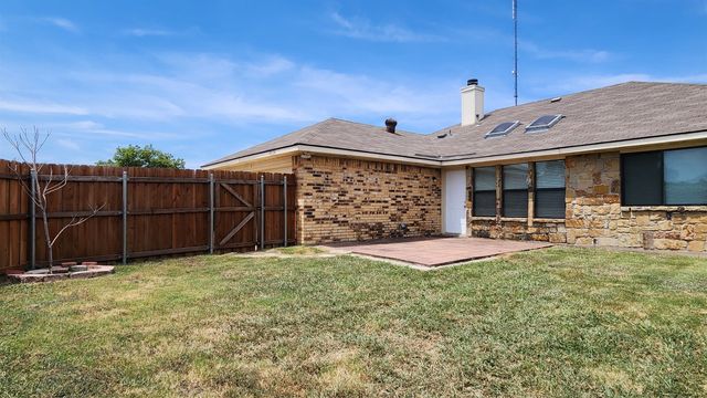 4534 Beaus Way, Garland, TX 75043