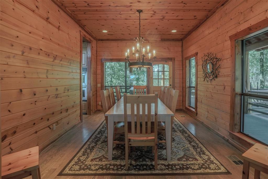 Image 14 of property listing at 145 Lake Bluff Lane, Broken Bow, OK 74728