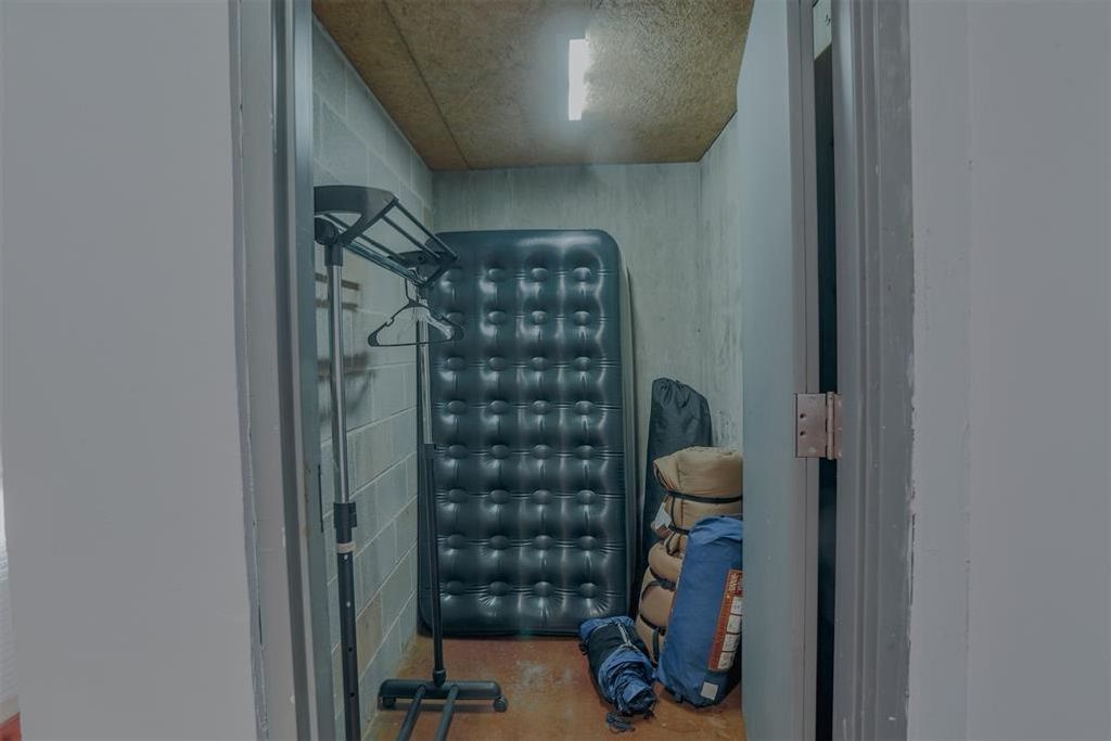 Image 35 of property listing at 145 Lake Bluff Lane, Broken Bow, OK 74728