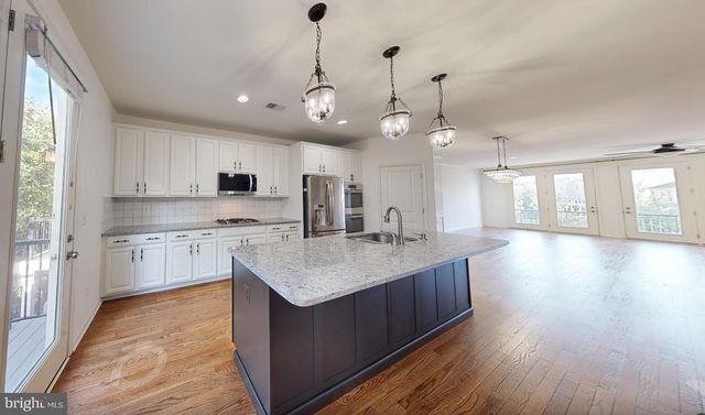 42279 FOX TRACKS TER, Brambleton, VA 20148