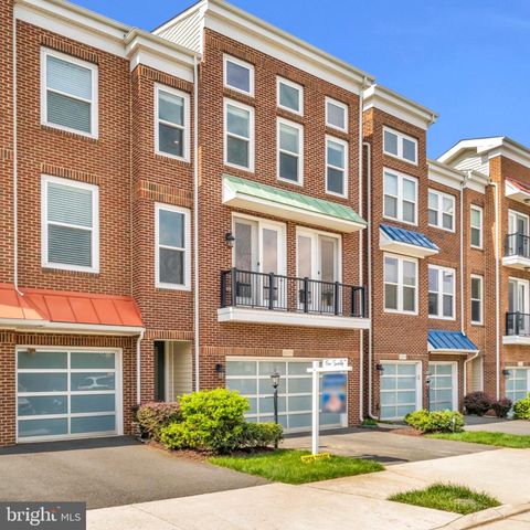 42279 FOX TRACKS TER, Brambleton, VA 20148