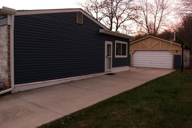 43592 Champlain Court, Canton Twp, MI 48188