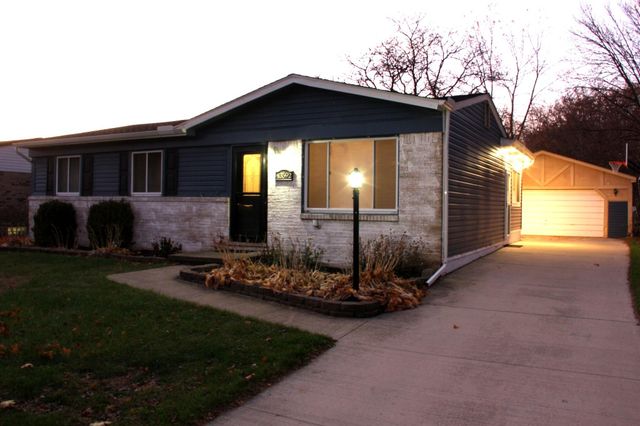 43592 Champlain Court, Canton Twp, MI 48188