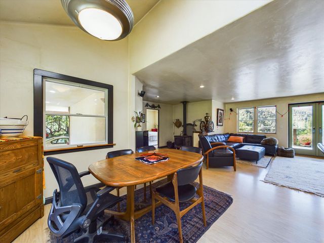 1934 S Face Lane, Garberville, CA 95542