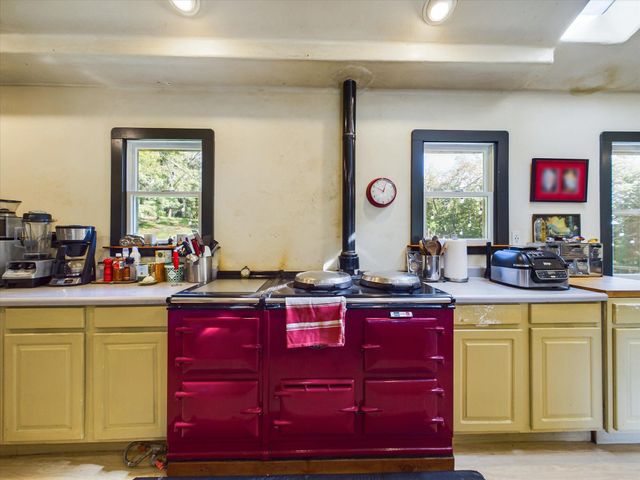 1934 S Face Lane, Garberville, CA 95542