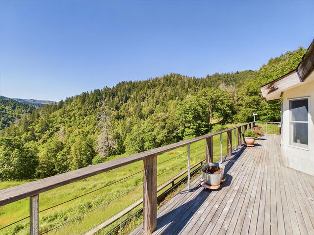 1934 S Face Lane, Garberville, CA 95542