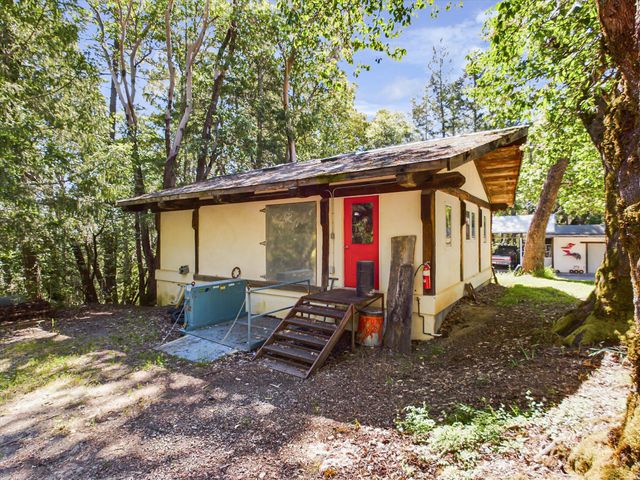 1934 S Face Lane, Garberville, CA 95542