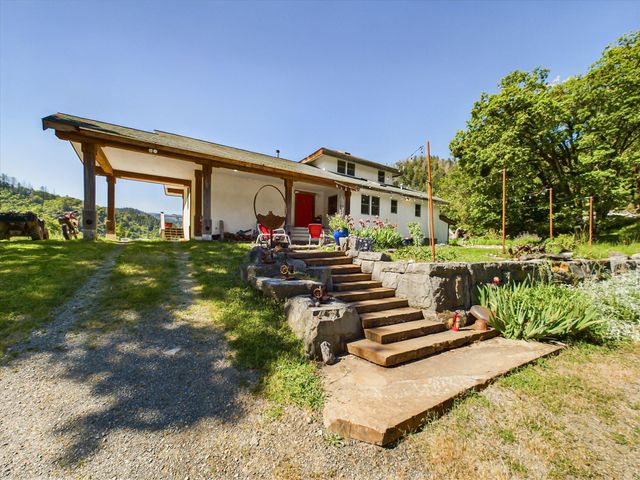 1934 S Face Lane, Garberville, CA 95542