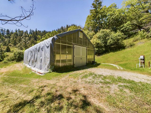 1934 S Face Lane, Garberville, CA 95542