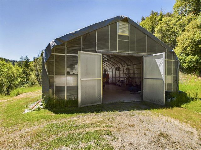 1934 S Face Lane, Garberville, CA 95542