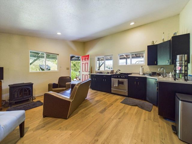 1934 S Face Lane, Garberville, CA 95542