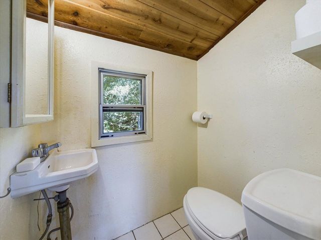 1934 S Face Lane, Garberville, CA 95542