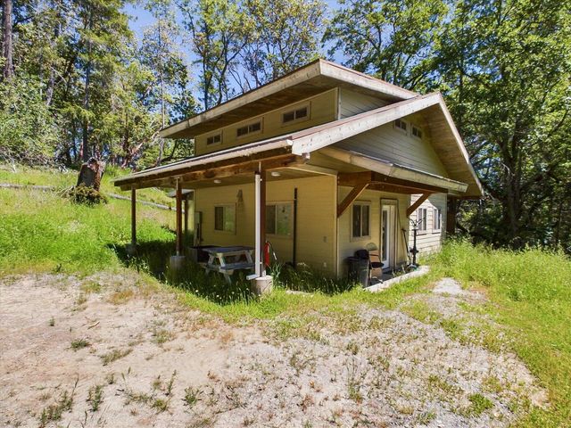 1934 S Face Lane, Garberville, CA 95542