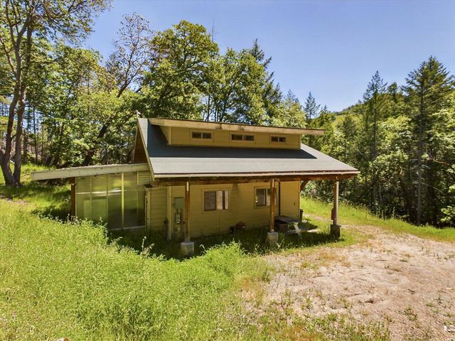 1934 S Face Lane, Garberville, CA 95542