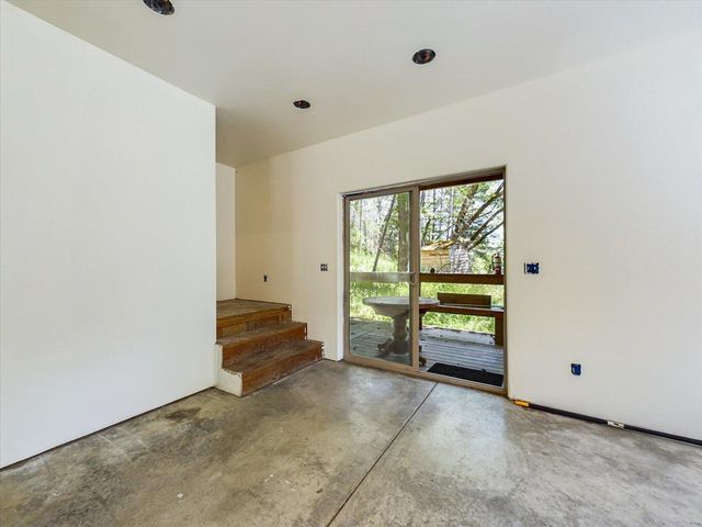 1934 S Face Lane, Garberville, CA 95542