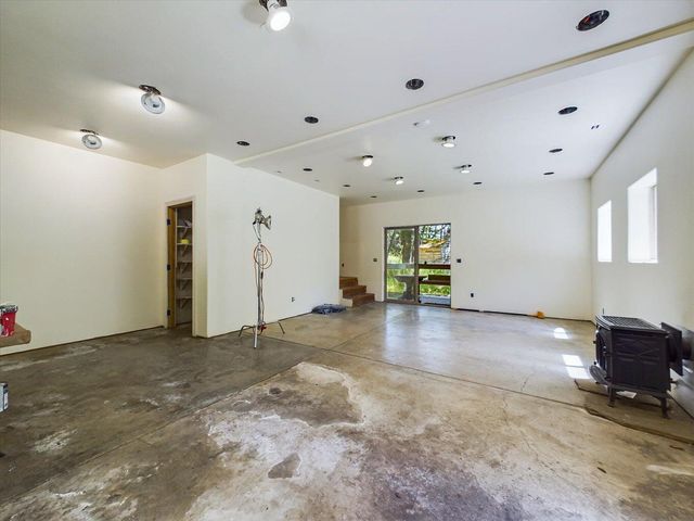 1934 S Face Lane, Garberville, CA 95542