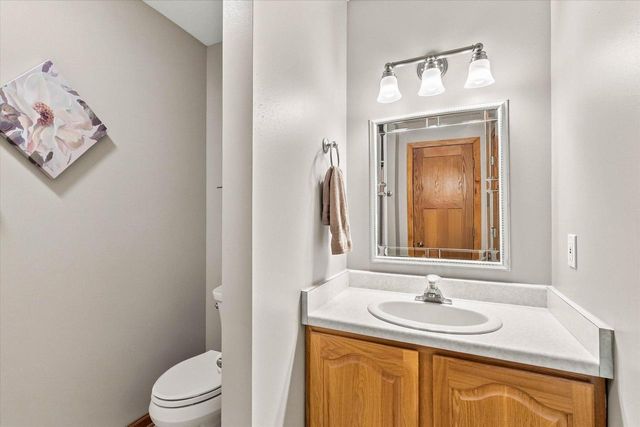 258 Clover LANE, Fredonia, WI 53021
